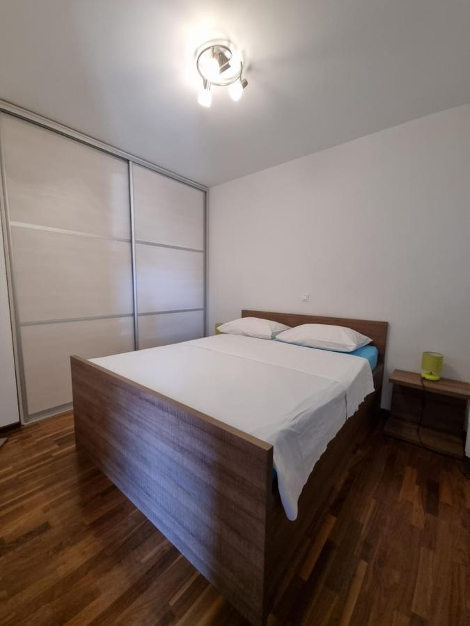Apartments Jadran Primošten Esterno foto